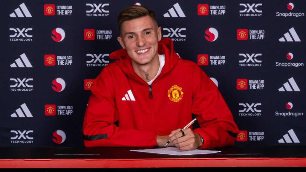 Power Move: Benjamin Seško Set for Glorious Old Trafford Unveiling 2 Benjamin Seško Set for Glorious Old Trafford Unveiling